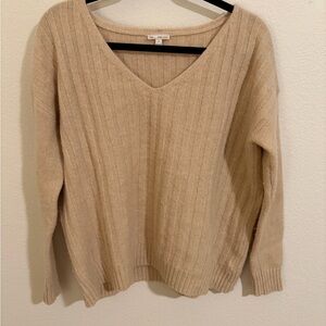 GAP Women's Ribbed V-Neck Sweater in Light Beige